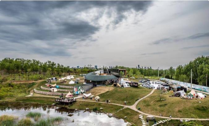 ��ī�^(q��)��Ȫ�ֵ����l(xi��ng)�����˷���һС�L(zh��ng)��